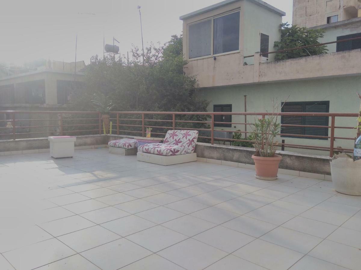 Queen Hostel Durres Exterior photo